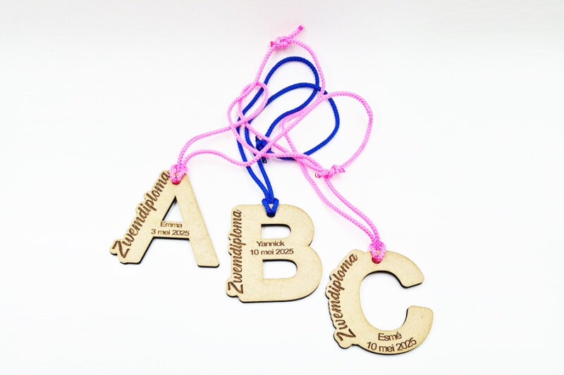 ZWEMDIPLOMA A, B OF C MEDAILLE